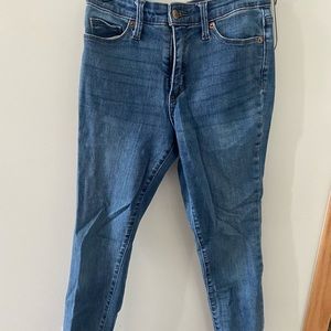 Universal thread jeans